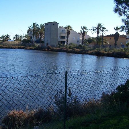location en bord de mer Hyères Buitenkant foto
